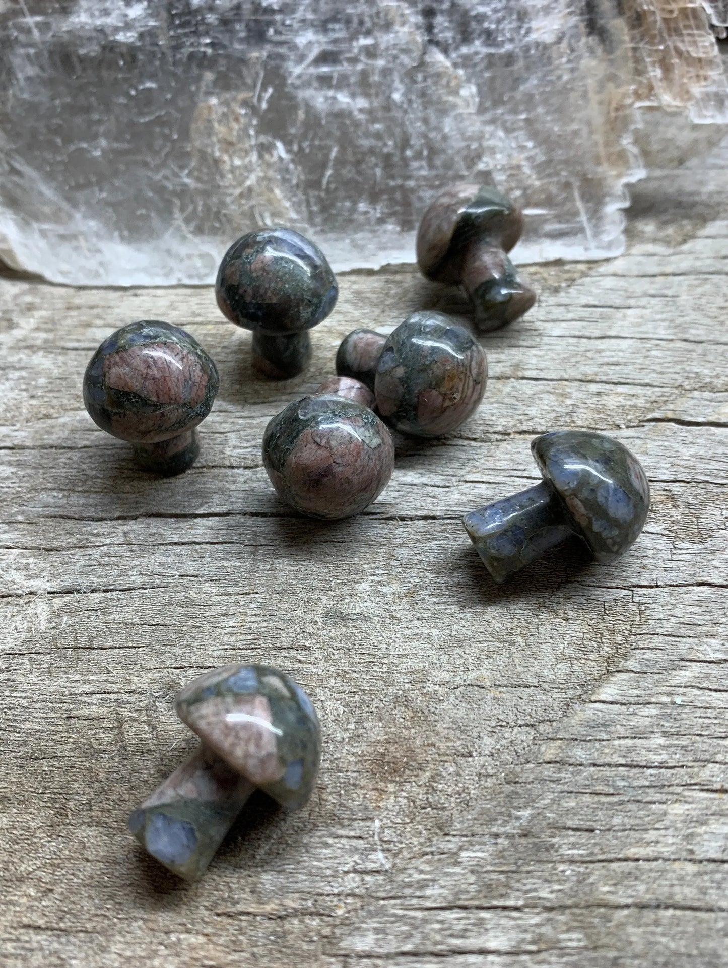 Que Sera Mushroom (Approx. 5/8” x 3/4”) 0029 Shop Wholesale Crystals