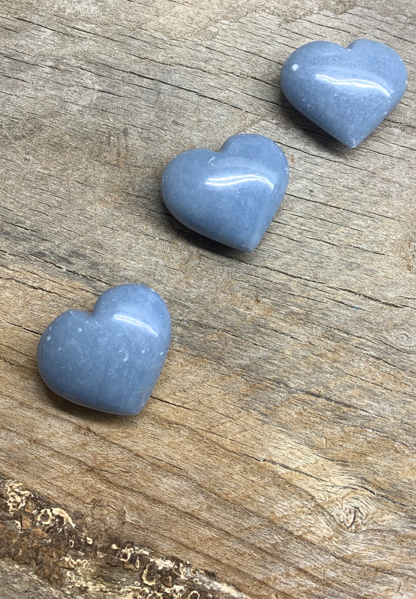 Angelite Puffy Heart 0180 (1 1/2”- 1 3/4”)