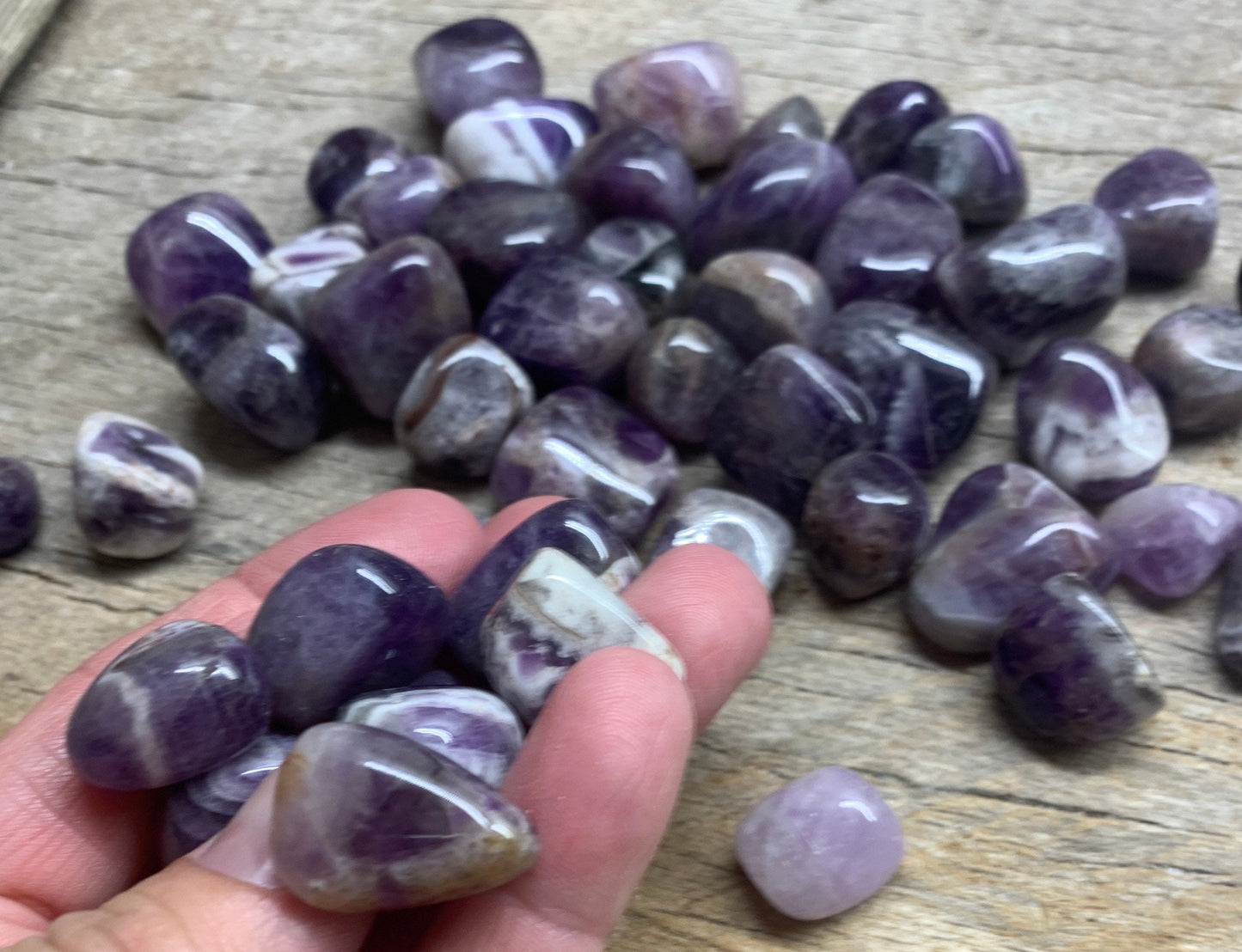 Amethyst Tumbled Stone BIN-1456 (5/8” - 1”)