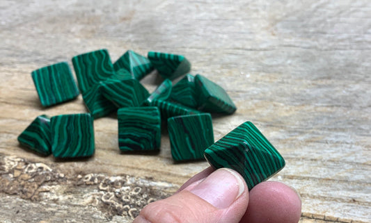 Malachite Pyramid 0443 (Synthetic) (Approx. 3/4” x 3/4" x 5/8")