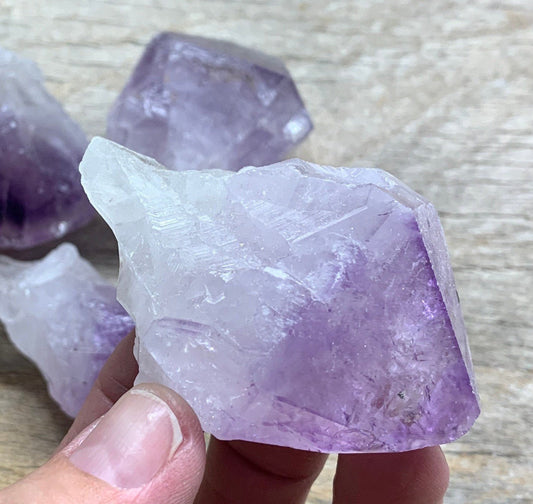 Amethyst Crystal Point 0480 Natural (Approx. 2 3/4”- 3 1/4”)