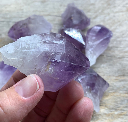 Amethyst Crystal Point 0418 Natural (Approx. 1 1/2”-1 3/4”)