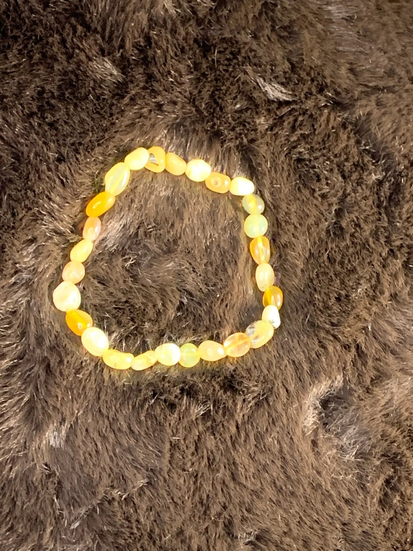 Yellow Agate Pebble Bracelet BRC-0149 Shop Wholesale Crystals