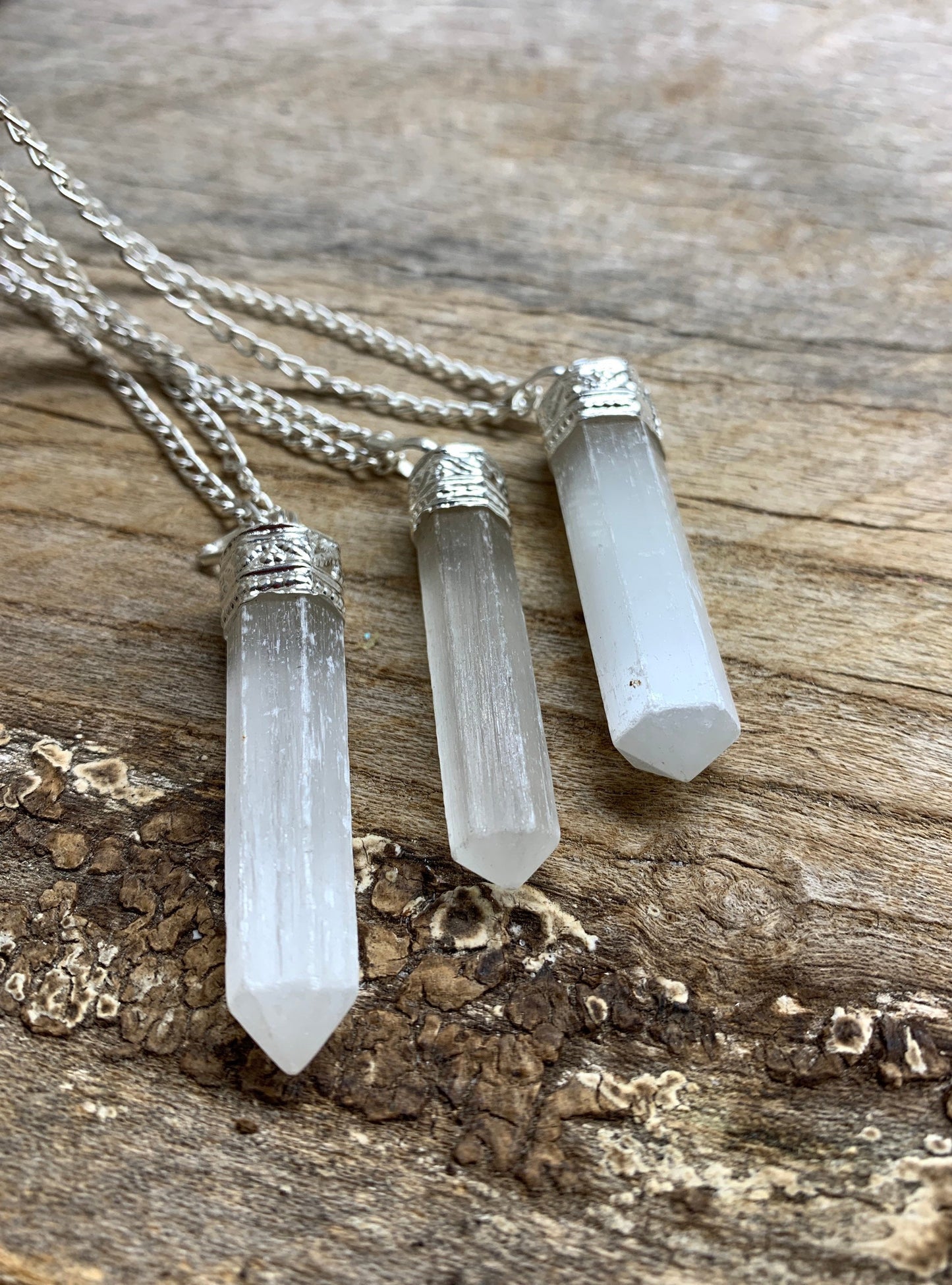 Selenite Pendent Necklace 1120 Silvertone. 24” Chain