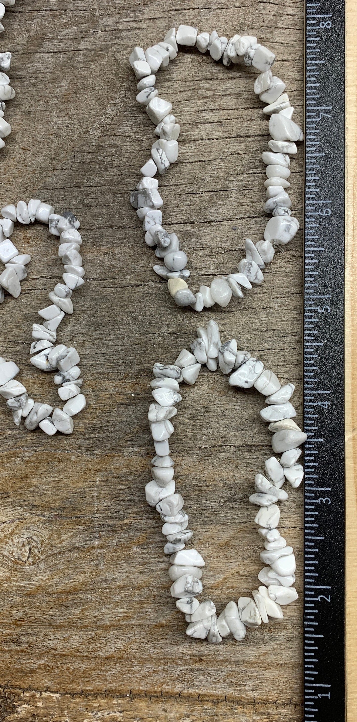 White Howlite Chip Bracelet 1198