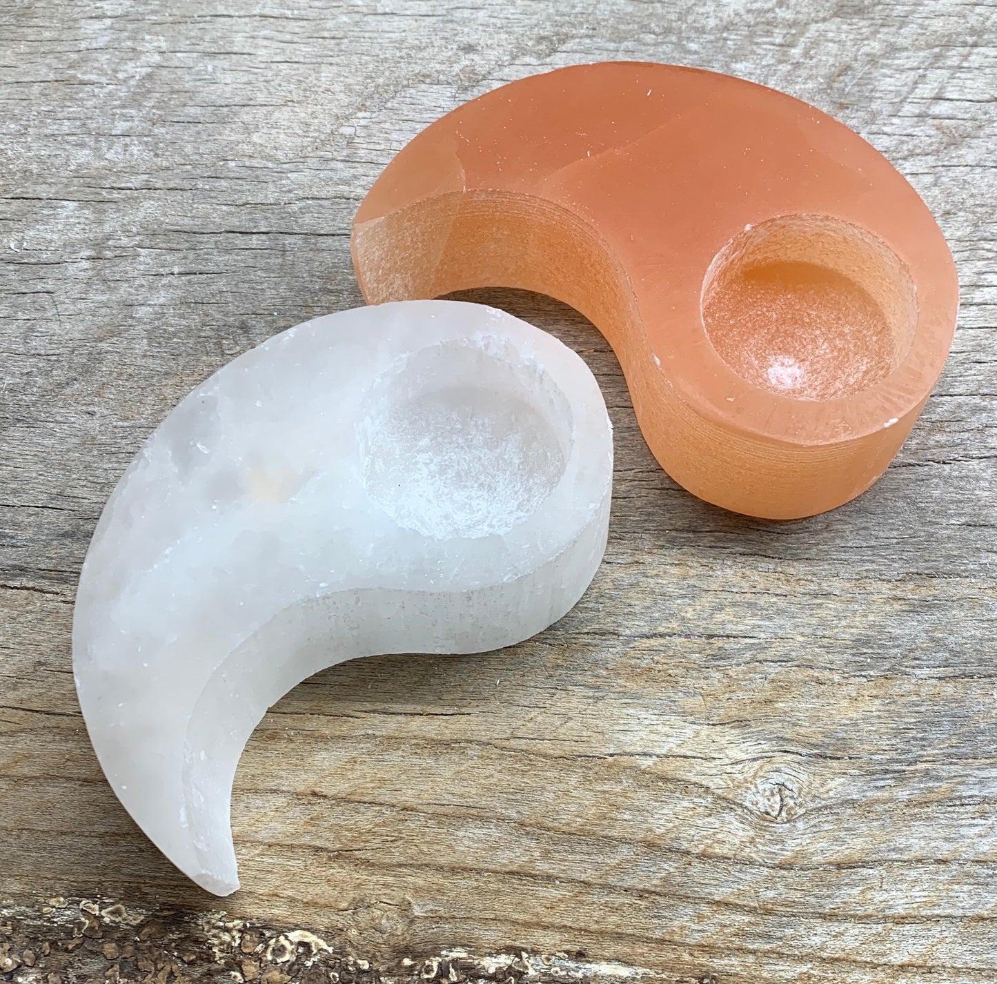 Selenite Yin Yang Tea Light Candle Set 5” S-0021