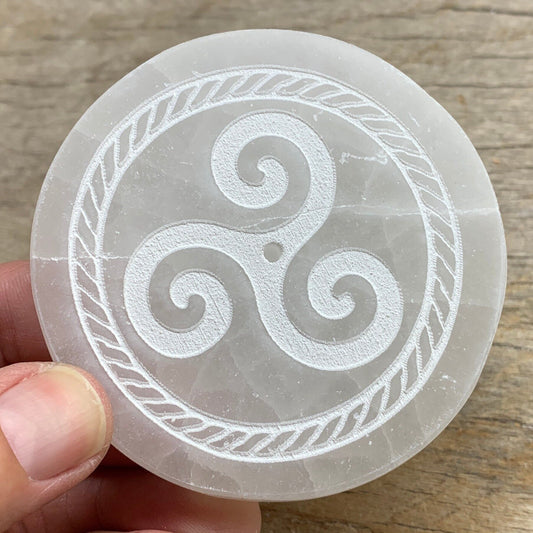 Triskelion Symbol Etching S-0031                Triple Swirl 2 3/4”