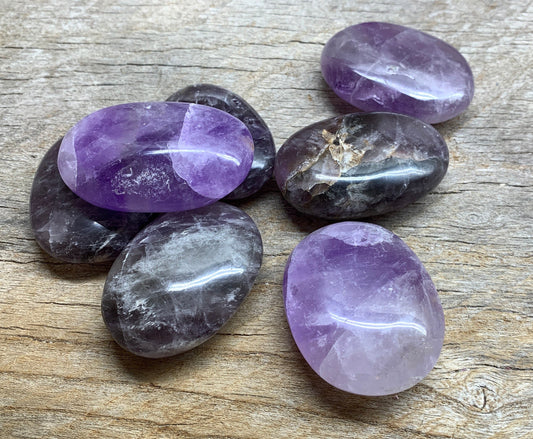 Amethyst Palm Stone 1567 (Approx. 2”- 2 1/2”)