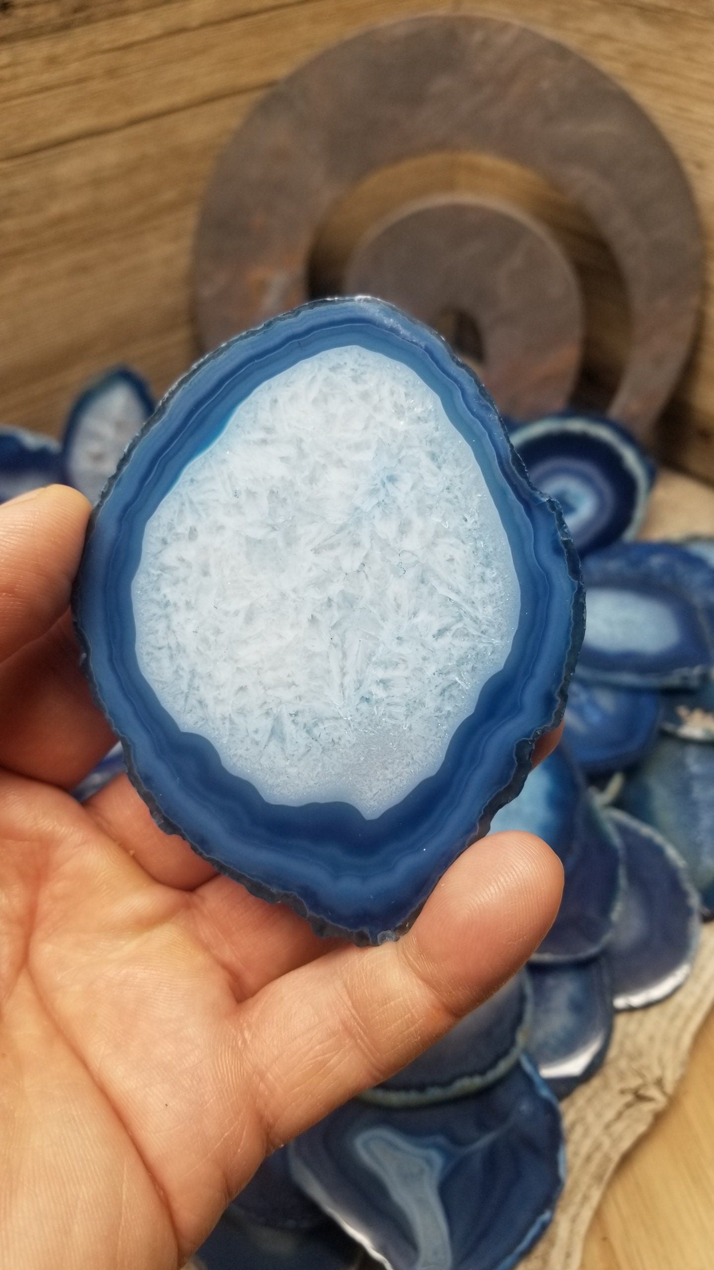 Agate Slab, Dyed Blue Agate Geode Slice, Beautiful (Approx. 2 1/2" - 3 1/2") 0404