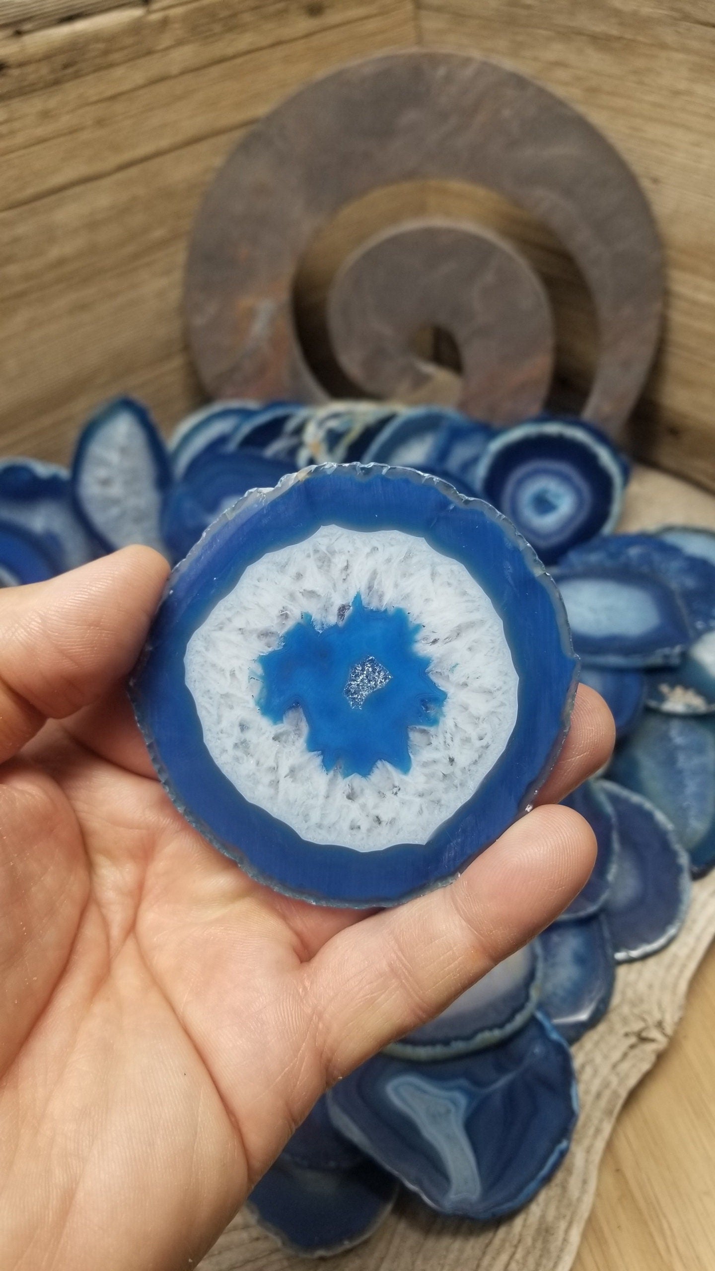 Agate Slab, Dyed Blue Agate Geode Slice, Beautiful (Approx. 2 1/2" - 3 1/2") 0404