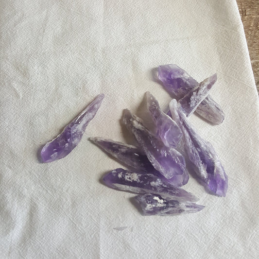 Dragon's Teeth Amethyst, One Crystal (Approx. 1 1/2 to 2 3/4"), Purple Amethyst, Supply for Crystal Grid or Wire Wrapping BIN-0636