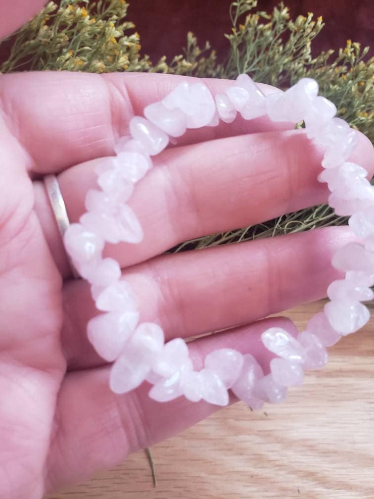 Rose Quartz Chip Bracelet. 1066