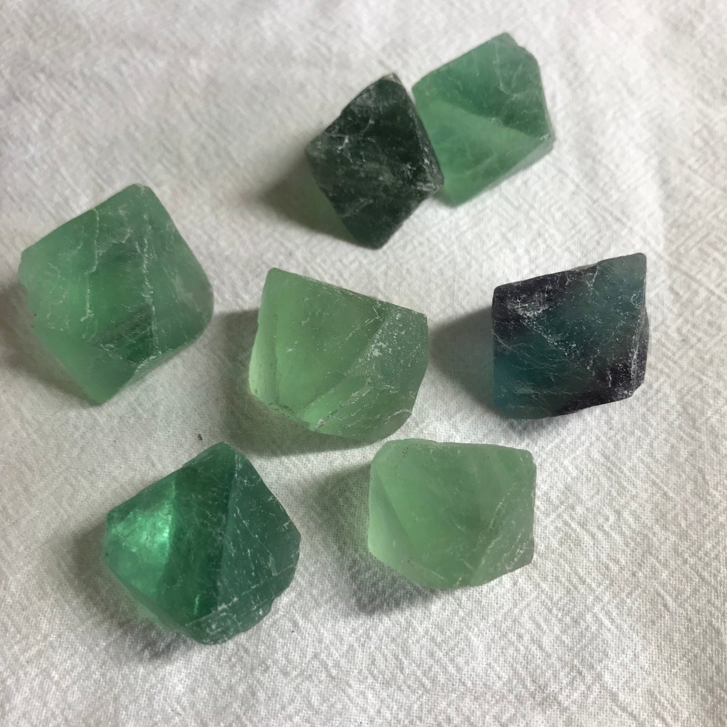 Natural Fluorite Octahedron Crystal (Approx 3/4" - 1") Calming Stone, Supply for Crystal Grid 1311