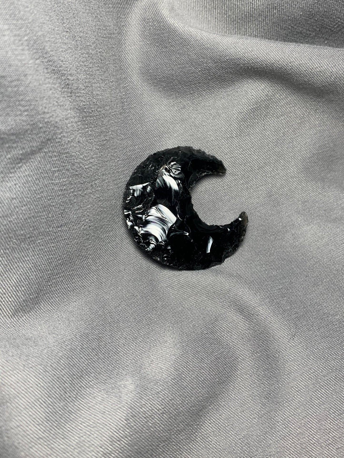 Obsidian Knapped Moon (Approx. 1 1/4”-1 1/2”) 1331