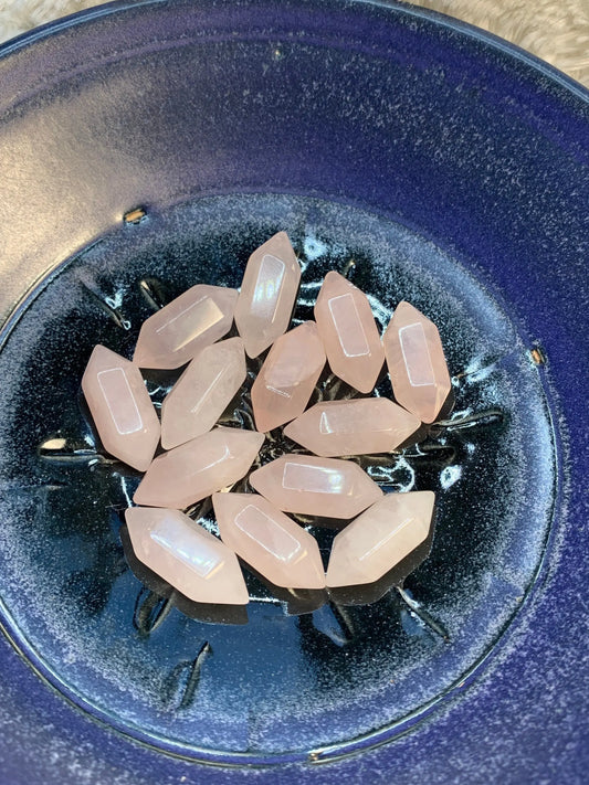 Rose Quartz Double Terminated crystal Point Small. Polished Stone for the Heart Chakra, for Wire Wrapping or Crystal Grid T-0012 Shop Wholesale Crystals
