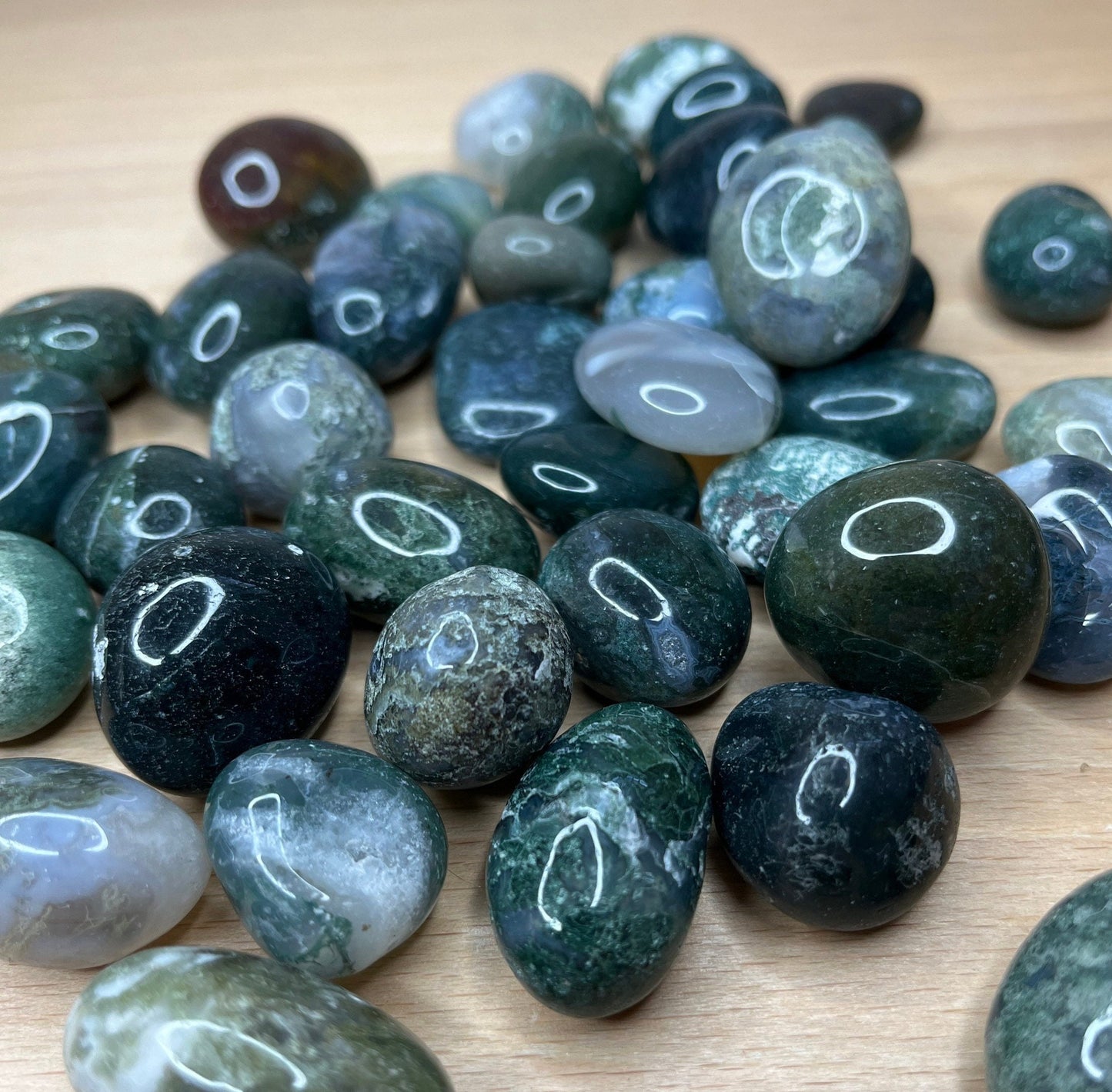 Moss Agate Tumbled Stone BIN-1259 Approx. 3/4”- 1 1/4”