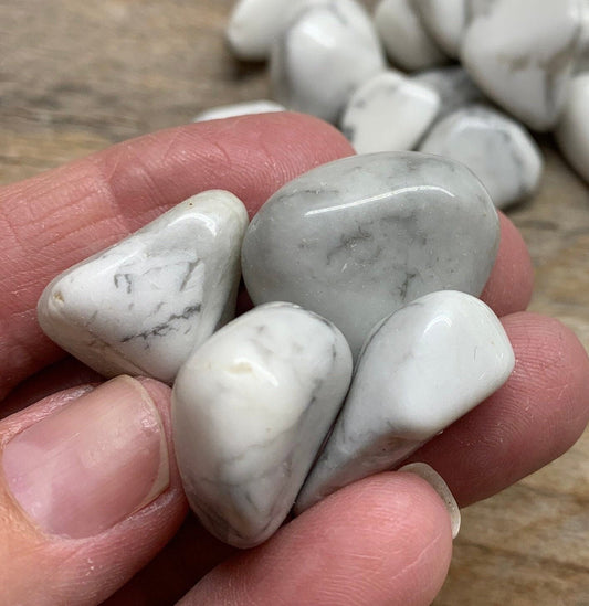 White Howlite Tumbled Stone BIN-1394 Natural (Approx. 1” - 1 5/8”)