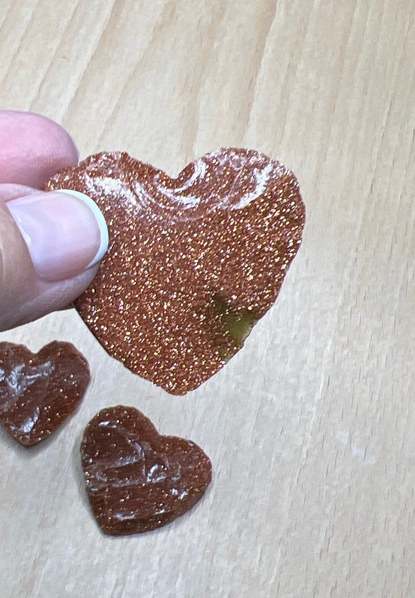 Goldstone Knapped Heart (Synthetic) 1348 (Approx. 1 1/4”- 1 5/8”)