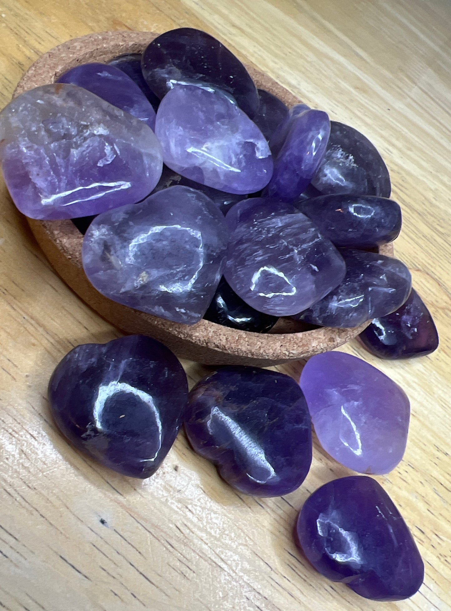 Amethyst Puffy Heart 0590 (Approx. 1”- 1 1/4”)