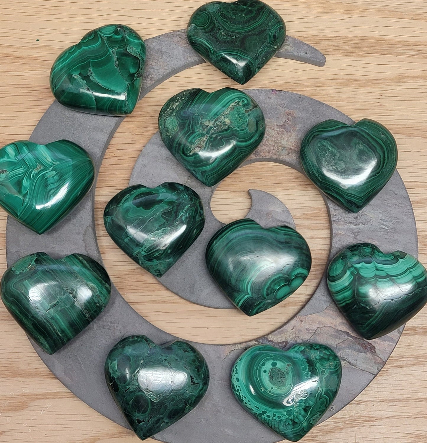 Malachite Heart 1429 Natural. Authentic. (Approx. 2.1" - 2.4")