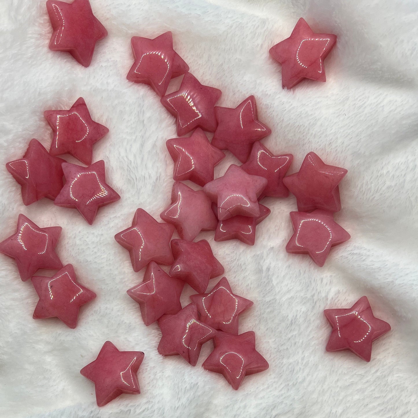 Pink Quartzite Star 0096 (Approx. 1 1/4”)