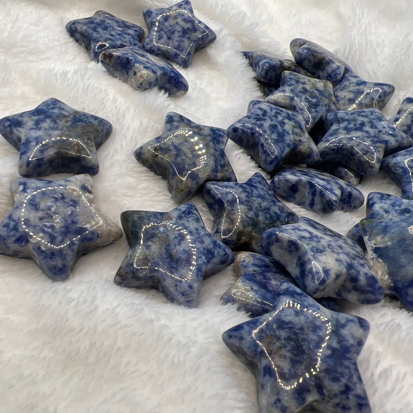 Sodalite Star 0211 (Approx. 1 1/4”)