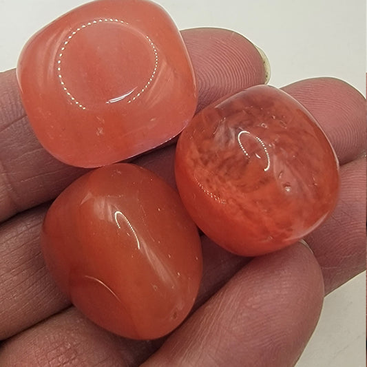 Cherry Quartz Tumbled Stone (Approx. 5/8" - 3/4") 0606