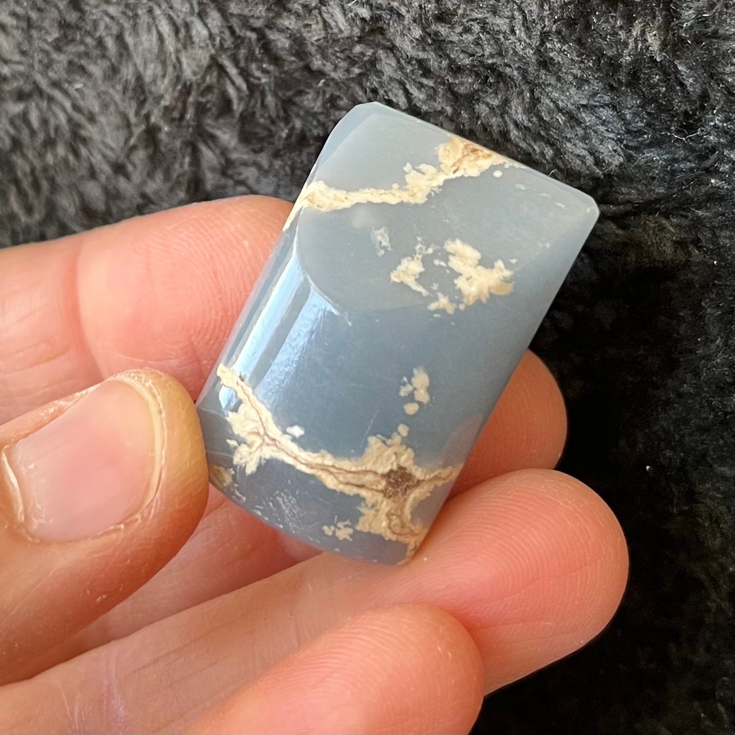 Angelite Tumbled Stone (Approx. 1 1/4”-1 3/4”) BIN-1370