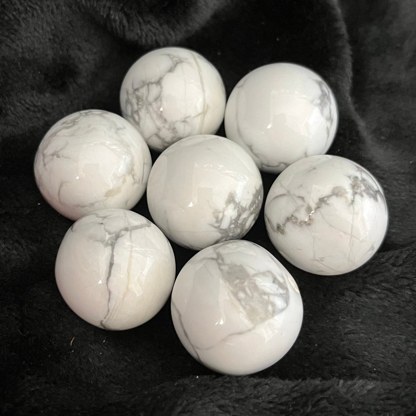 White Howlite Tumbled Stone Ball (Approx. 1”) 0382