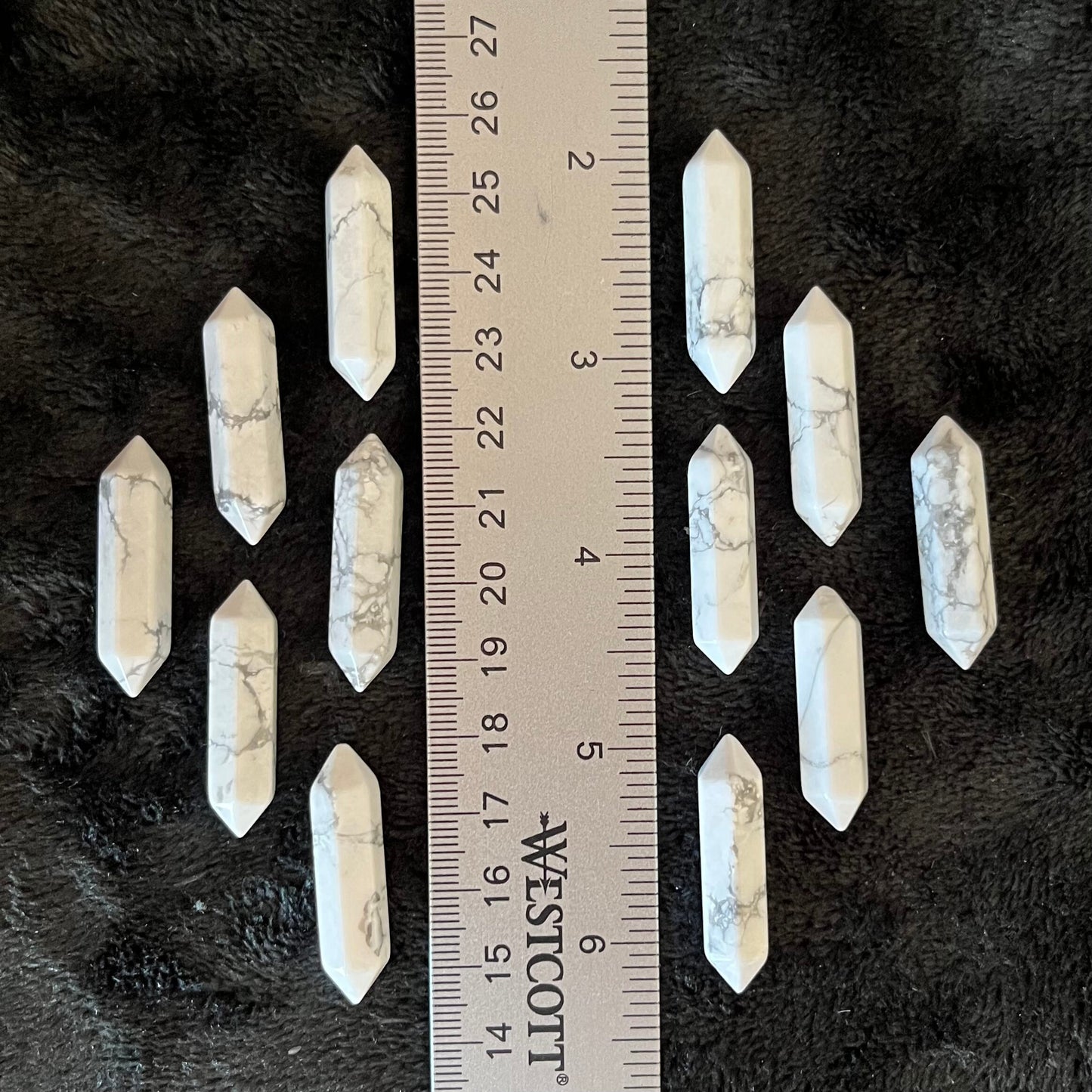 White Howlite Double Point (Approx. 1 1/8”) T-0004