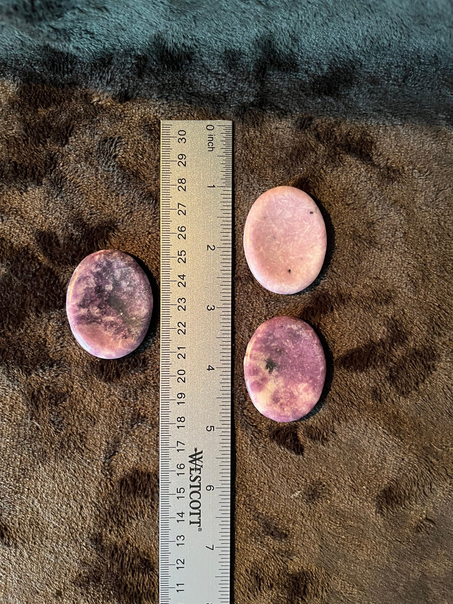 Lepidolite Worry Stone (Approx. 1 3/4” X 1 3/8”) 1408