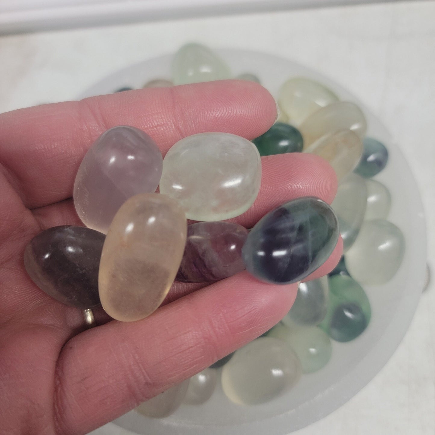 Fluorite Tumbled Stone, Assorted (Approx. 3/4" - 1 1/8") (Green, Blue, Purple, Clear, Rainbow) Crown Chakra 0746