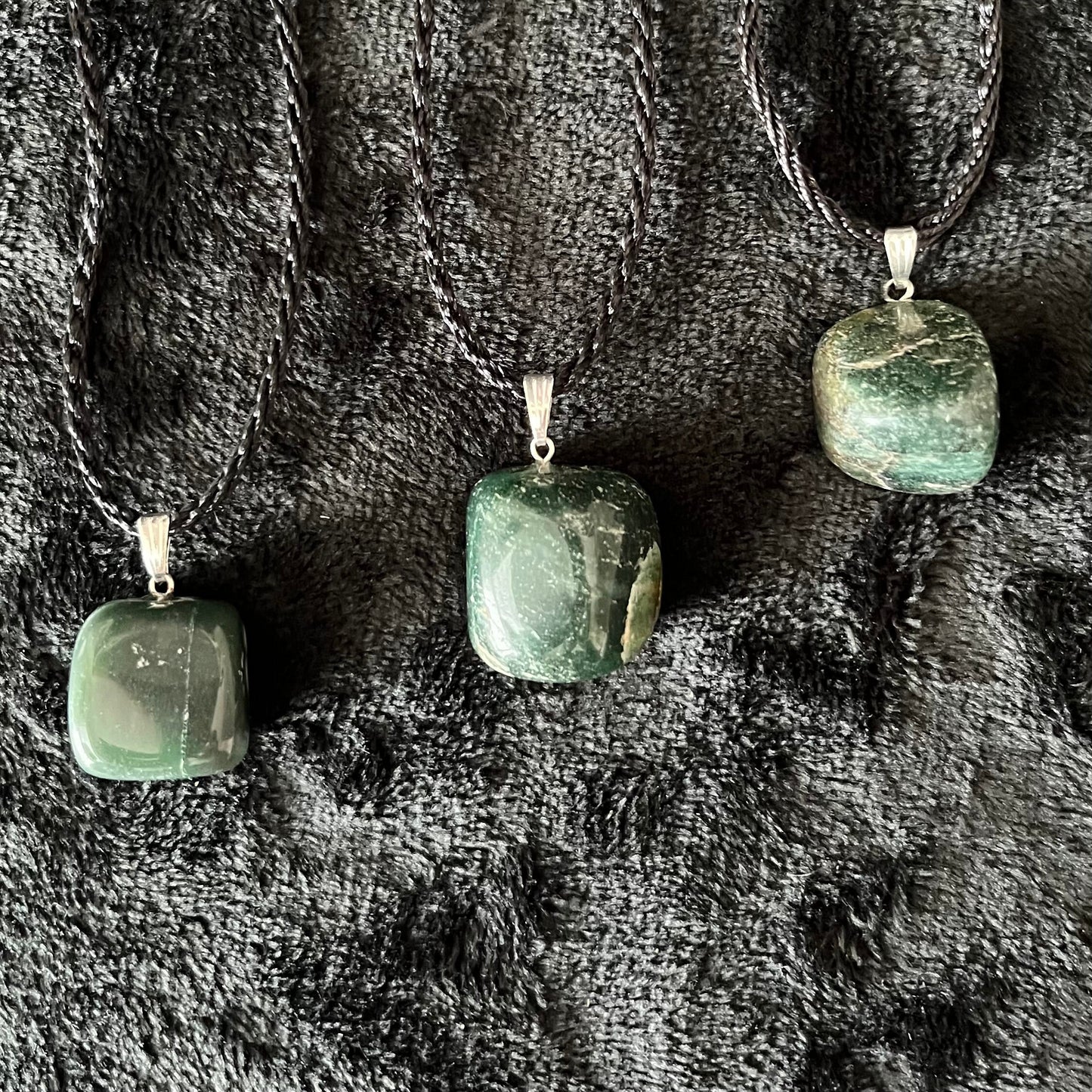 Green Amethyst Necklace (tumbled stone) NCK-2798