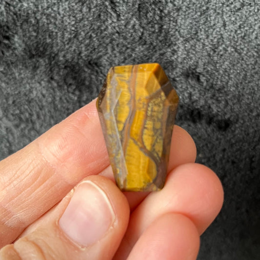 Tiger Eye Coffin (Approx 1 3/8”) 0208