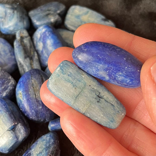 Blue Kyanite Tumbled Stone (Approx. 1” - 1 5/8”) BIN -1512