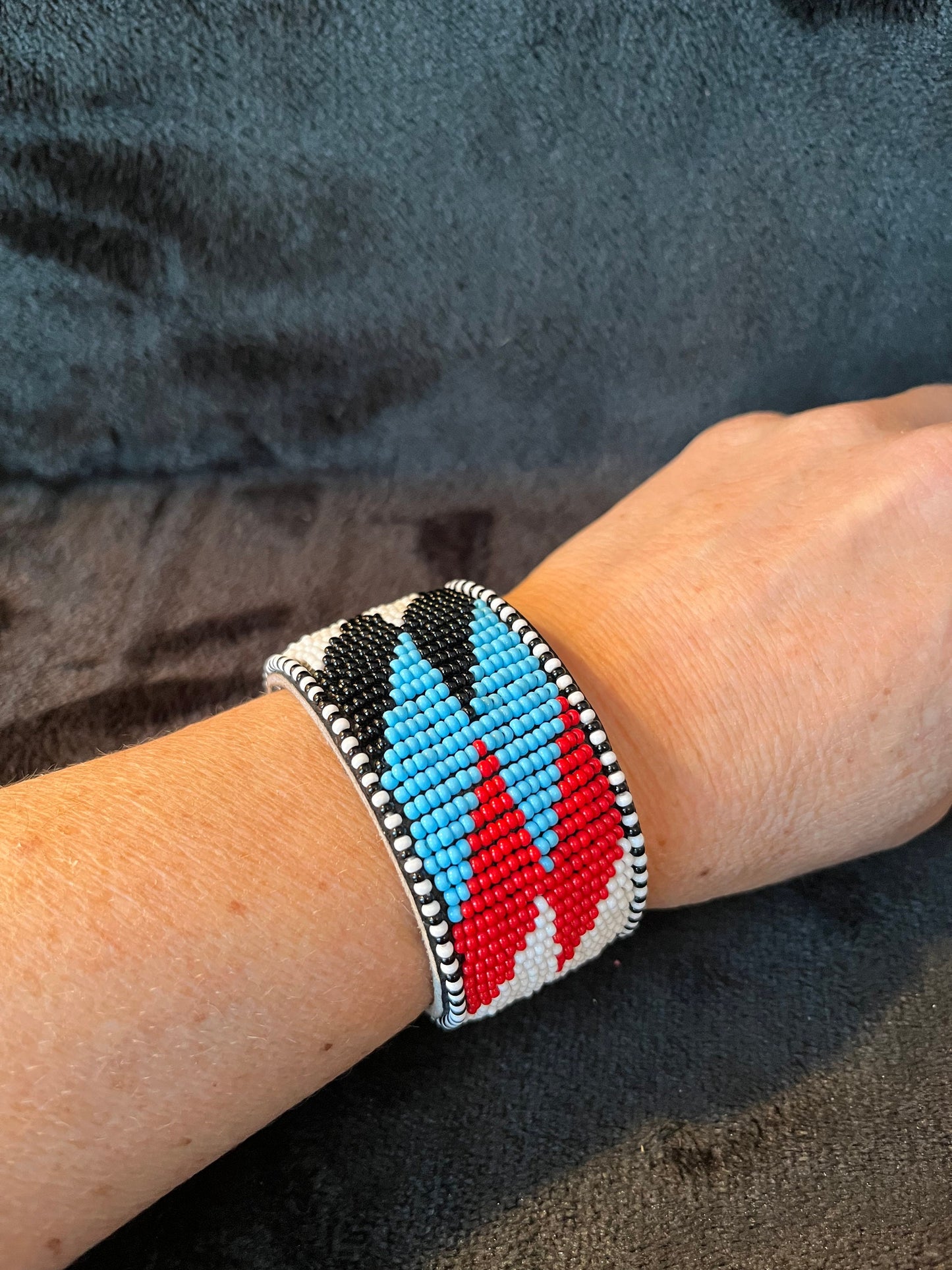 African Maasai Leather Cuff Beaded Bracelet BRC-0055