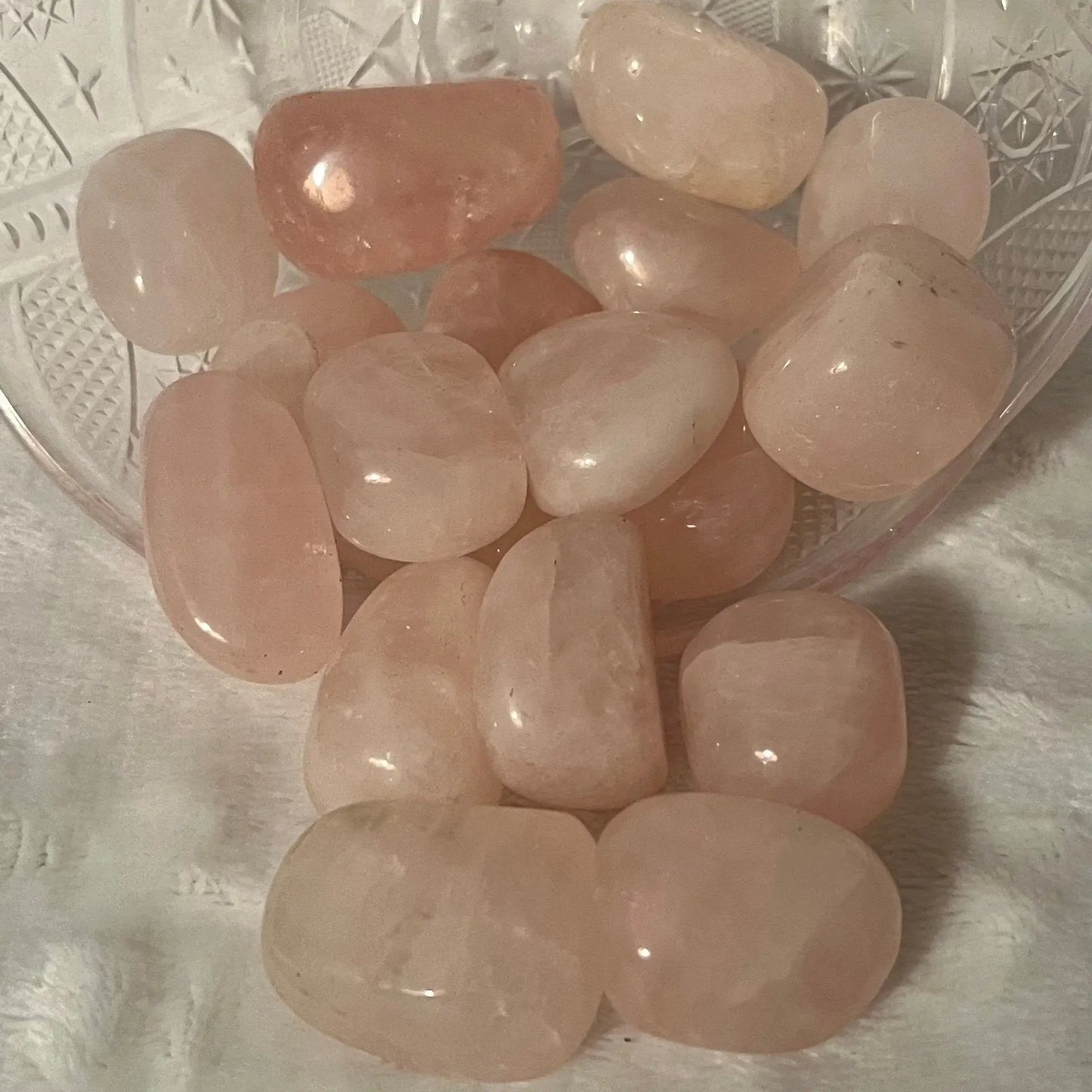 Rose Quartz Tumbled Stone (Approx. 1” - 1 1/4”) BIN-1519 Shop Wholesale Crystals