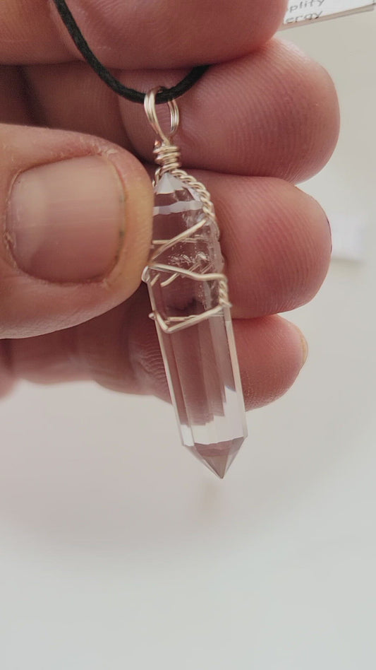 Clear Quartz Crystal Vogel Wire Wrapped Necklace WN-0031